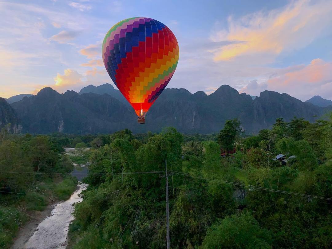 Blue Guesthouse Vang Vieng Exterior photo