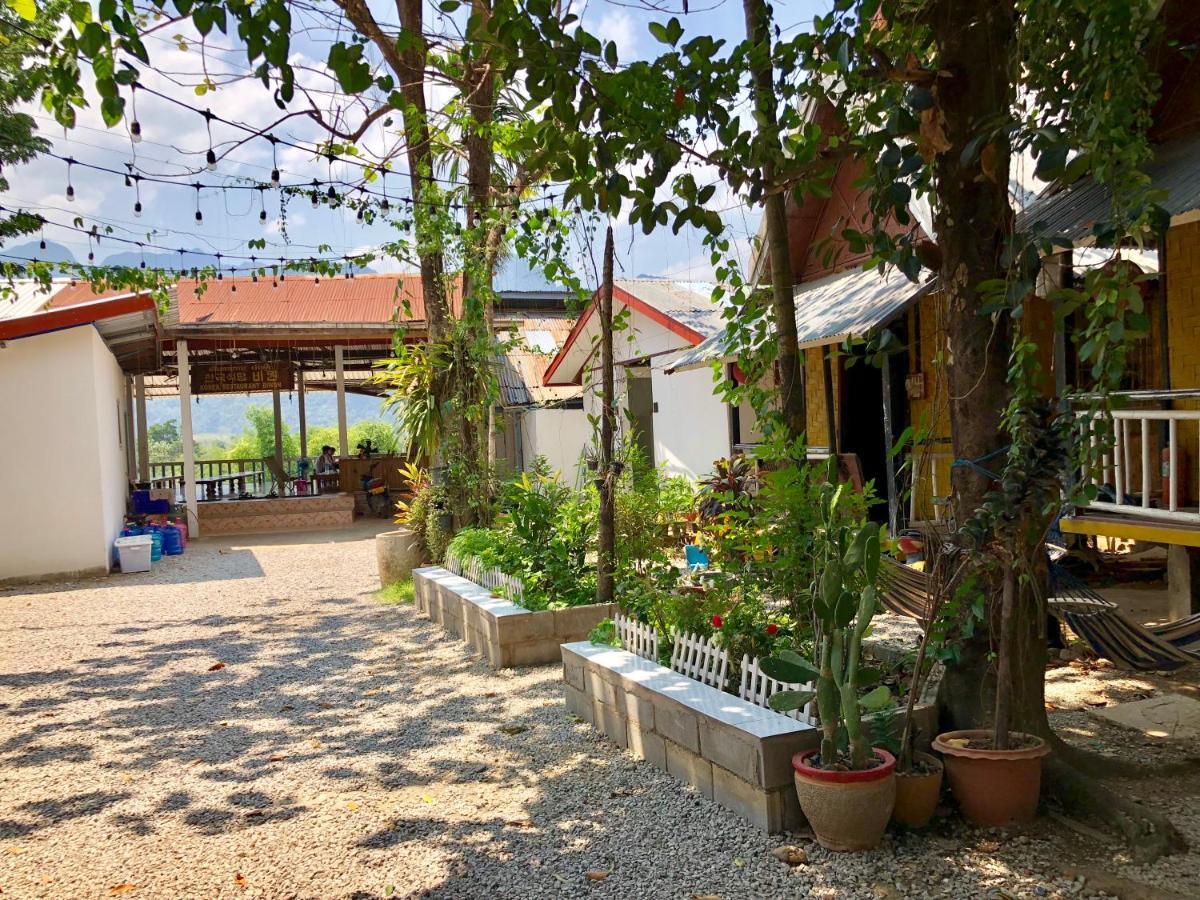 Blue Guesthouse Vang Vieng Exterior photo